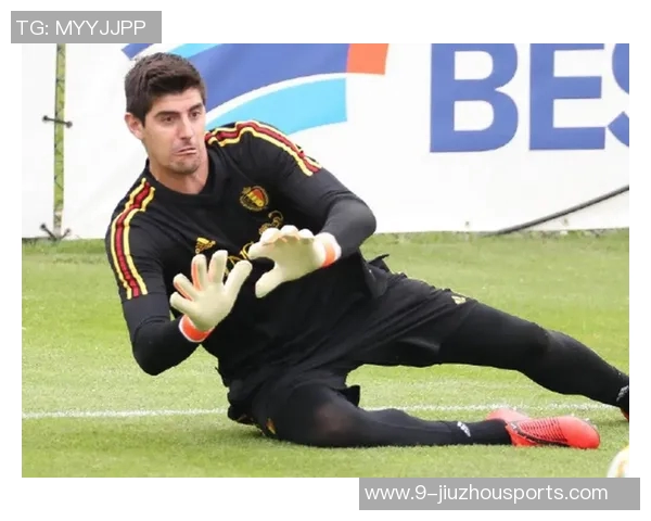 凌晨1点的坚持曼联门将拉门斯被曝加练锻炼不懈怠 凌晨1点的坚持曼联门将拉门斯被曝加练锻炼不懈怠