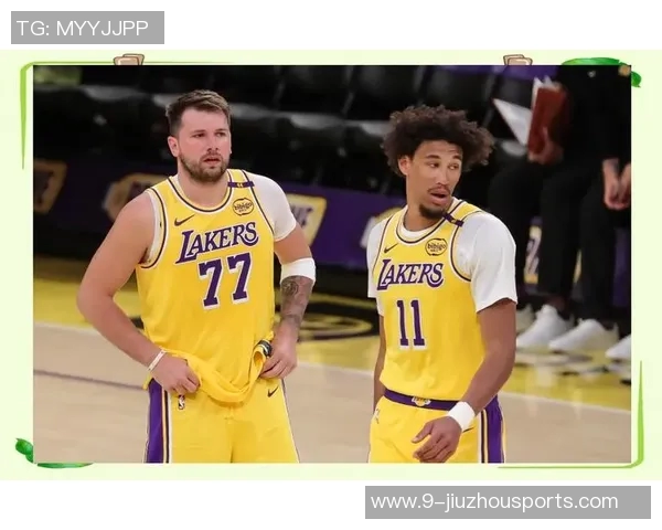 海斯称赞东契奇传球能力与老詹联手将形成强大牵制力