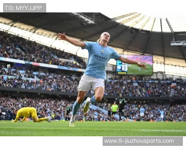 兰德尔本赛季状态火热已五次单场得分30上赛季仅三次表现相对平淡