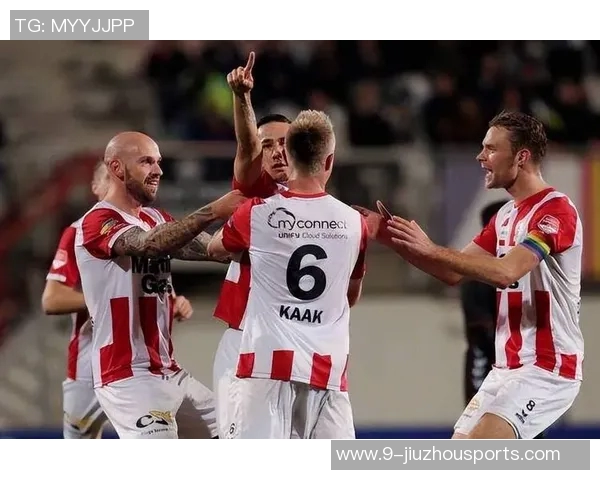 阿尔克马尔与门德斯洽谈斯米特转会皇马巴萨均表现出浓厚兴趣